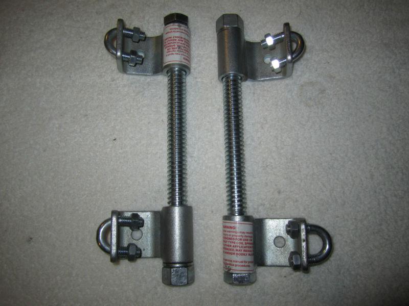 Pair of strut spring compressors