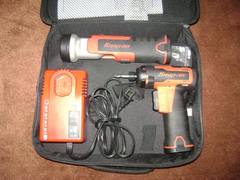 Snap on cordless screwdriver 7.2 volt lithium cts661o mint condition