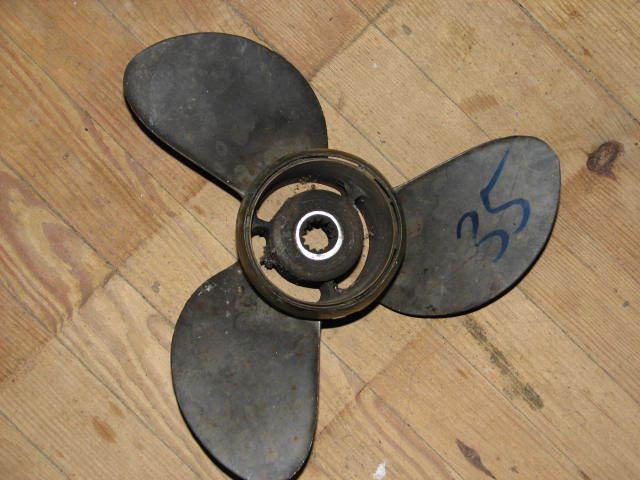 Johnson evinrude omc????? stainless propeller 13 spline 14" (?) 