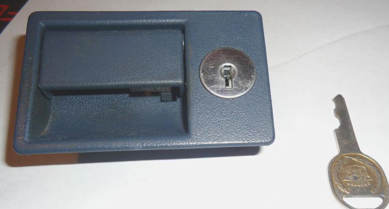 Cadillac deville oldsmobile cutlass ciera dark blue glove box latch with key