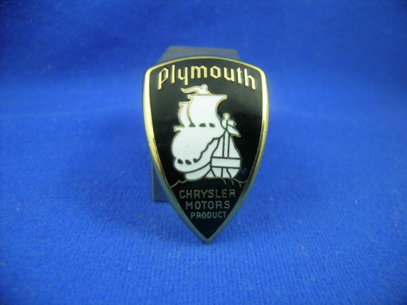 1931 1932  plymouth pa pb grill shell enamel/emblem badge restored gold