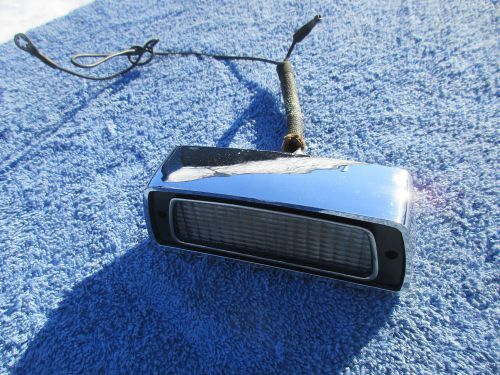 Oem nos ford bronco 1973-1979 f150 f250 rear cab cargo bed light and lens