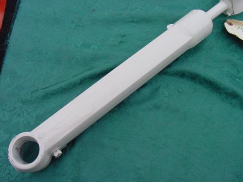 Mercruiser trim tilt stbd cylinder nos  sea ray 14034a5 never used!!! white one!