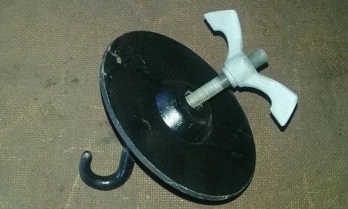 Triumph tr6 - spare tire hold down clamp