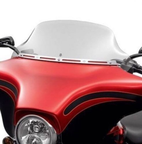 Harley-davidson® 10 inch wind splitter windshield in light smoke - 57400092