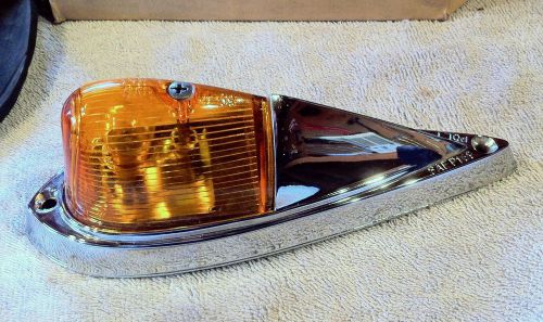 New oem vintage gm clearance marker lamp assembly - chevrolet gmc - # 105689