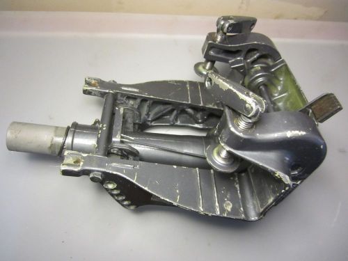 Mariner 30hp outboard mounting bracket assembly japan  freshwater