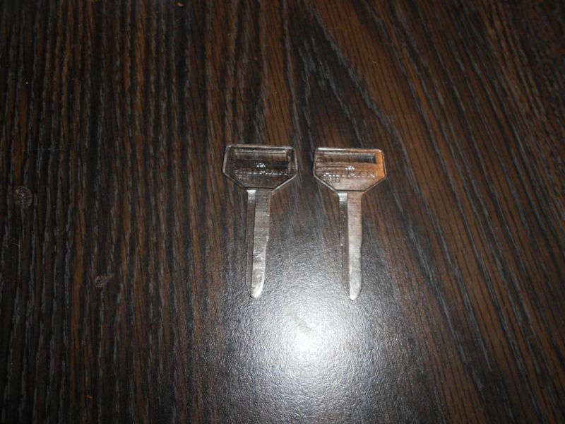 Set of 2 hillman tr33 keyblanks, for a wide variety of 1980s toyota vehicles