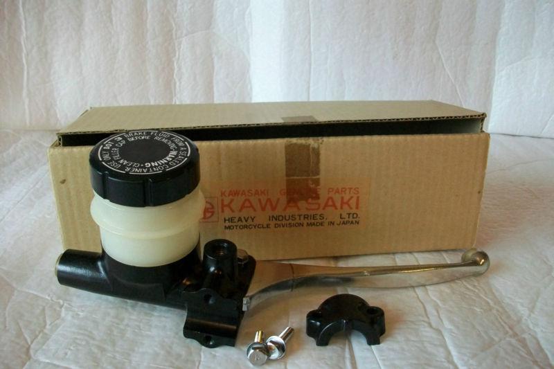 Nos kawasaki front brake master cylinder kz-1000 ltd kz-650 part # 43015-039 