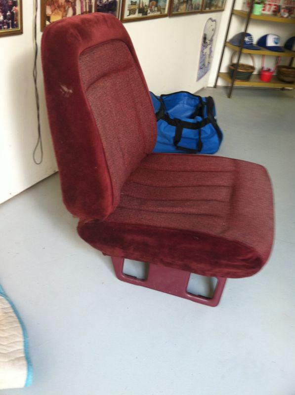 Chevy/gmc pickup bucket seat, 1500, 2500. red, maroon, burgundy. 1988-1994