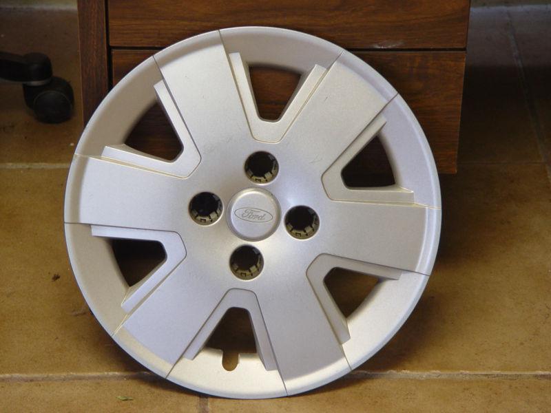 '06 07 08 09 10 ford focus 15" wheel cover hubcap 