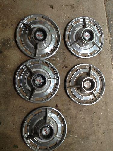 5 chevrolet chevy ss hubcaps