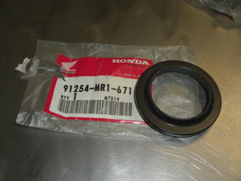 Honda fr. fork dust seal part# 91254-mr1-671 brand new!! free shipping! bx65-26