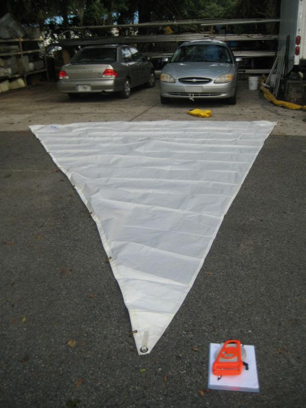 Uk sailmakers hank on jib sail with luff tape 22'4" luff 15'4" foot