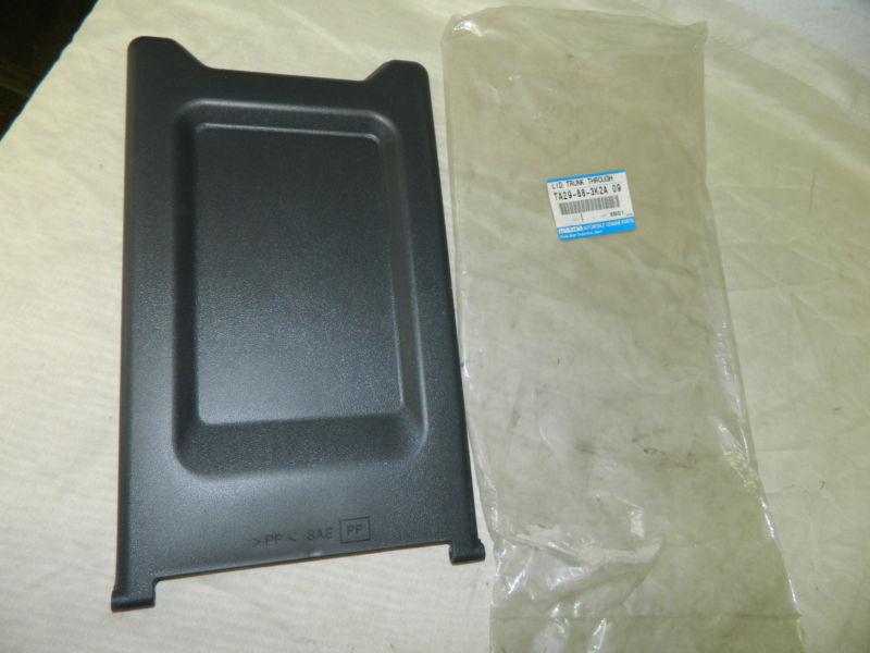 Nos oem 1997-2000 mazda millenia rear seat console tray lid part#ta29-88-3k2a 09