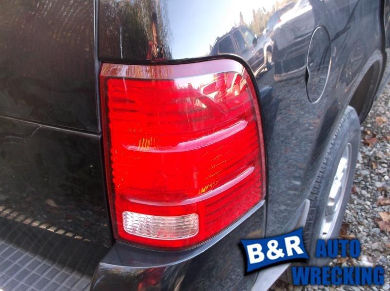Right taillight for 02 03 04 05 ford explorer ~ 4 dr exc. sport trac 4926382
