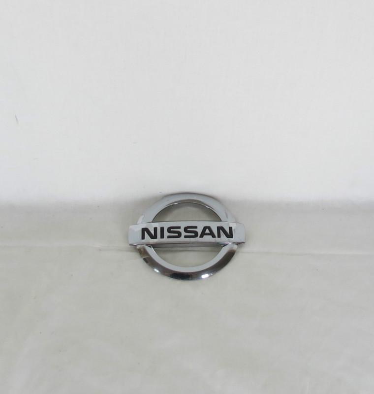 04-09 nissan quest rear liftgate emblem badge ornament sign symbol logo oem