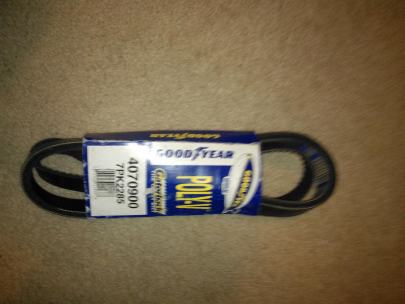 Goodyear 4070900 serpentine belt/fan belt 7pk2285 new