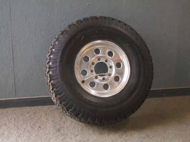 H1 hummer wheels and tires