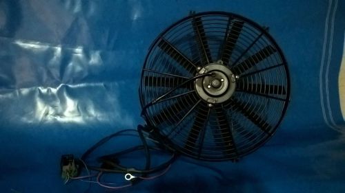 Radiator fan with relay