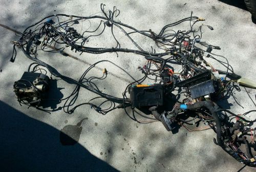 Bmw e30 325i wiring harness w/ fuse box, fuses abs pump