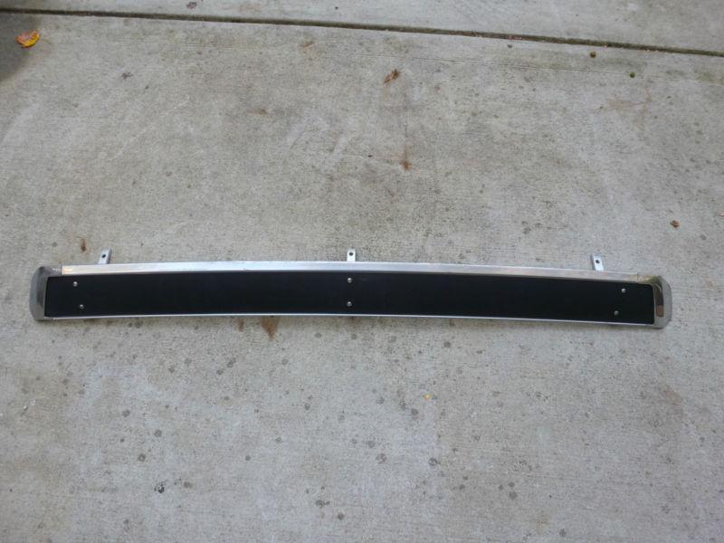 Oem chevrolet chevy suburban rear wing spoiler