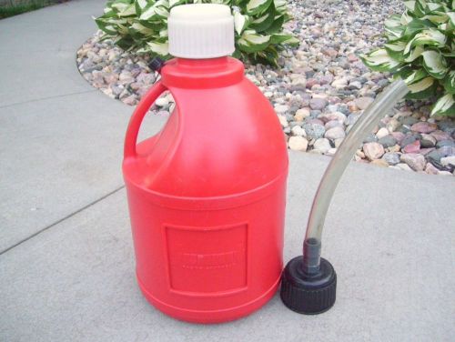 Summit racing jerry can jug, round 5 gallon red w cap &amp; hose kit, dirt race fuel
