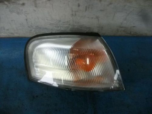 Nissan sunny 1997 right clearance lamp [0011000]