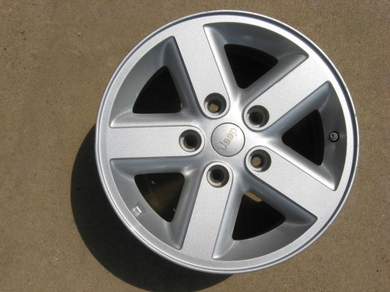 2007 thru 2008 jeep wrangler factory aluminum alloy wheel  rim 16x7 inch 