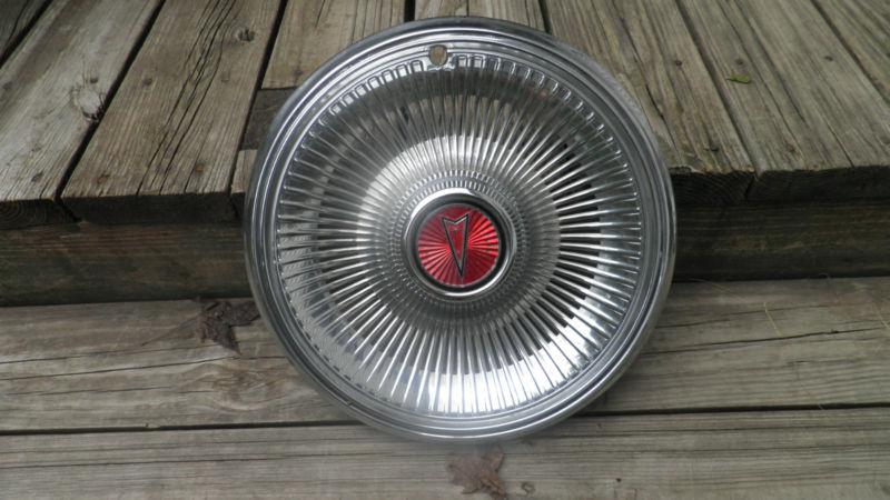 1980 1981 pontiac lemans hubcap