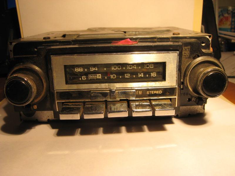 Delco model gm2700 am/fm stereo radio 70's 80's gm
