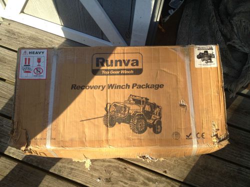 Runva 11xp 11000 lb 12v recovery winch (built-in wireless) topgear package