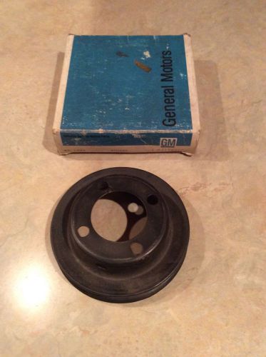 Nos gm corvair pulley 3779583