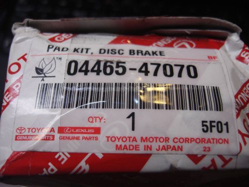 2010 - 2015 prius front brake pads new genuine toyota oem 04465-47070