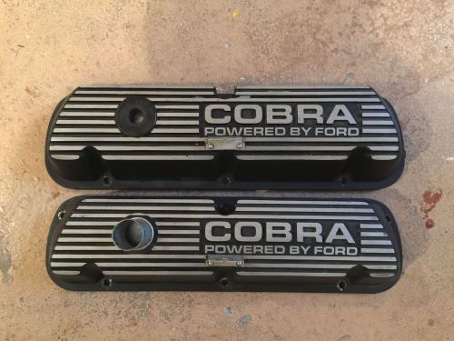 Valve cover &#034;cobra powered by ford&#034; black pair 289/302/351w