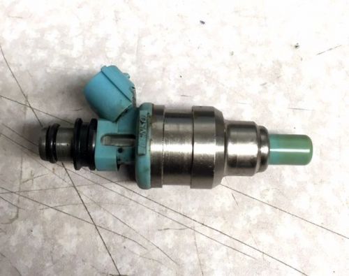 Suzuki outboard injector  p.n.  15710-92e01, fits: 1987-2003, 150hp to 225hp