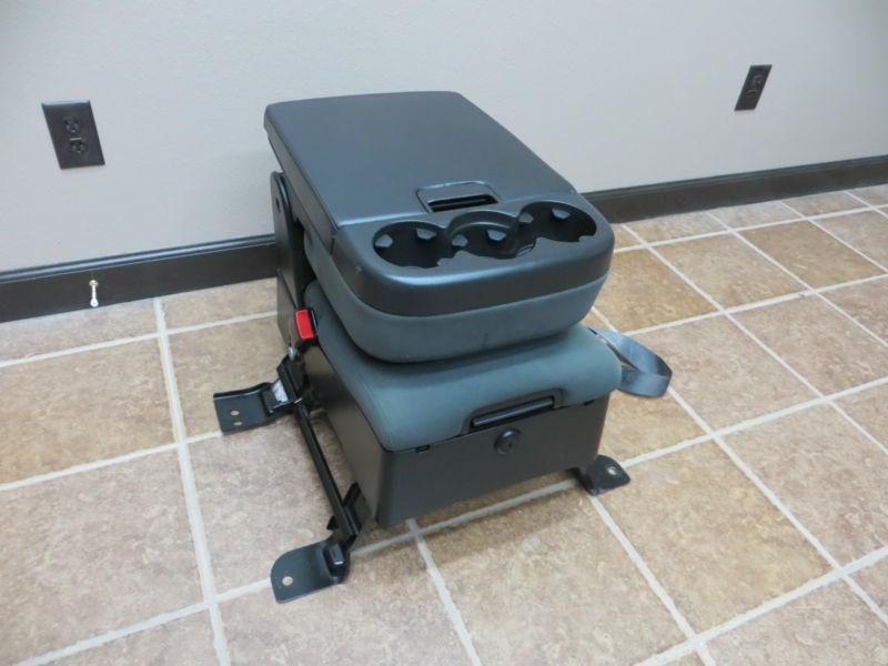 Find SIERRA SILVERADO JUMP SEAT GM OEM CONSOLE CENTER 2007 08 09 10 11