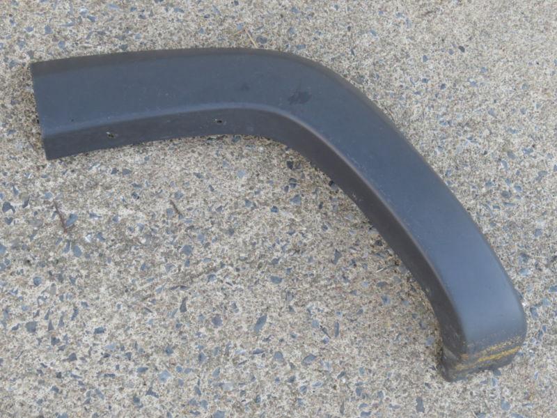 Jeep liberty left rear fender flare whell opening lh side genuine oem 02 03 04