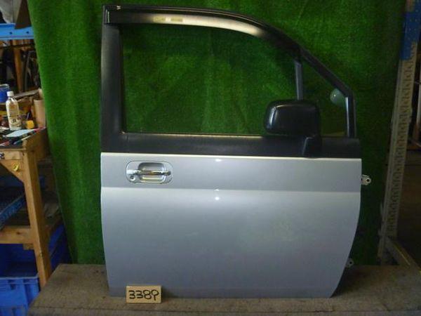 Honda mobilio 2002 front right door assembly [8913100]