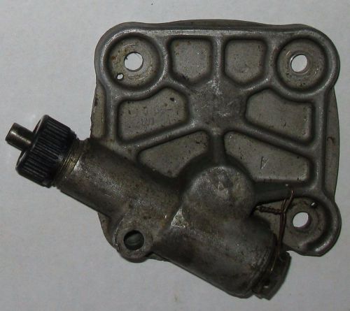 Porsche 356 b c sc oil pump cover with tach drive. 4