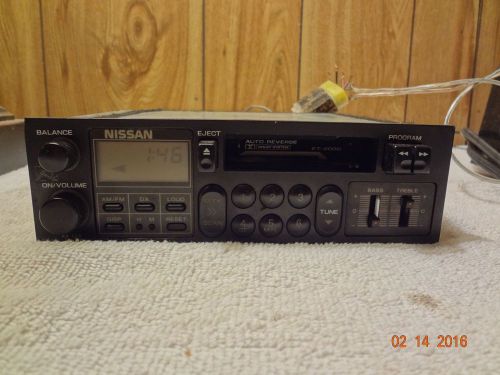 Nissan et/2000 car stereo tape deck  hatachi