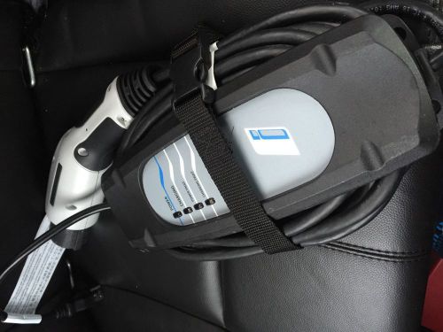 Bmw electric battery charger plug in adapter 120v 12a oem 7644239-03
