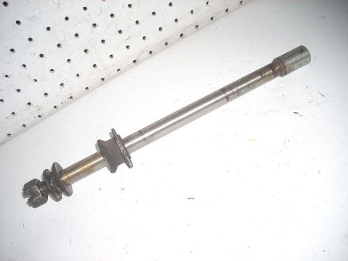 1  81 suzuki gs 850 l gs850l rear axle w nut and spacer. read to go t3
