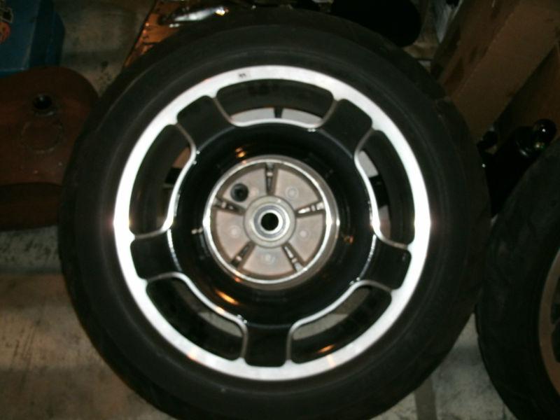 Harley davidson 2011 street glide wheels