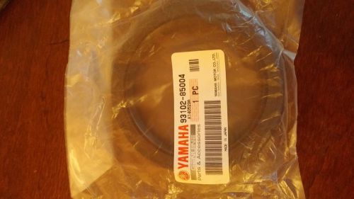 Yamaha oil seal 93102-85004 ,new