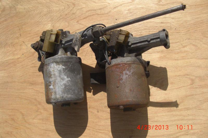 Mgb 70-80 two wiper motors for parts !!!