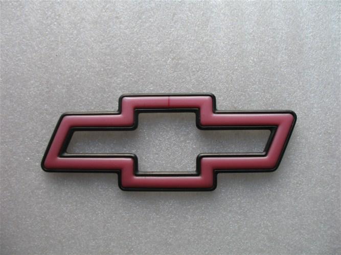 1997 chevrolet cavalier rear trunk logo emblem red 97 used
