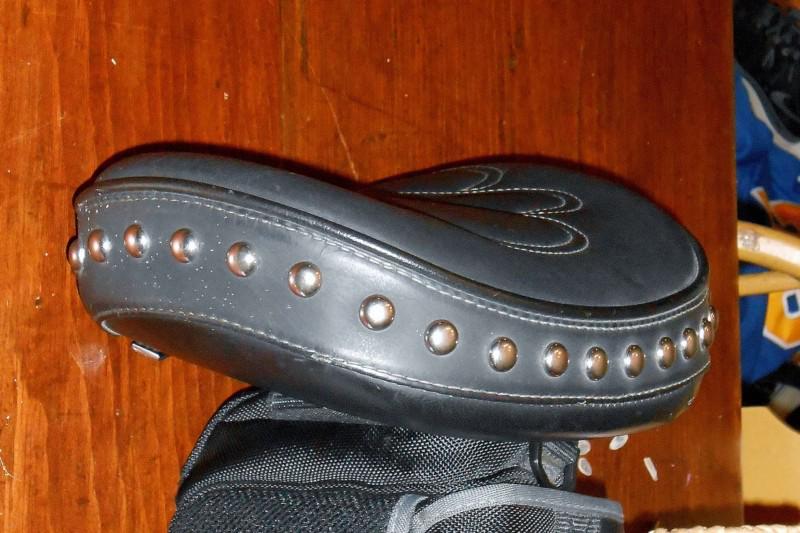 Studded backrest pad - sissy bar pad - no reserve - free shipping