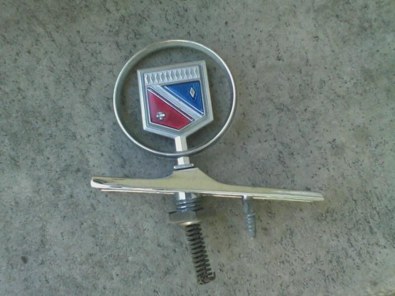 1980-85  buick lesabre electra hood ornament emblem