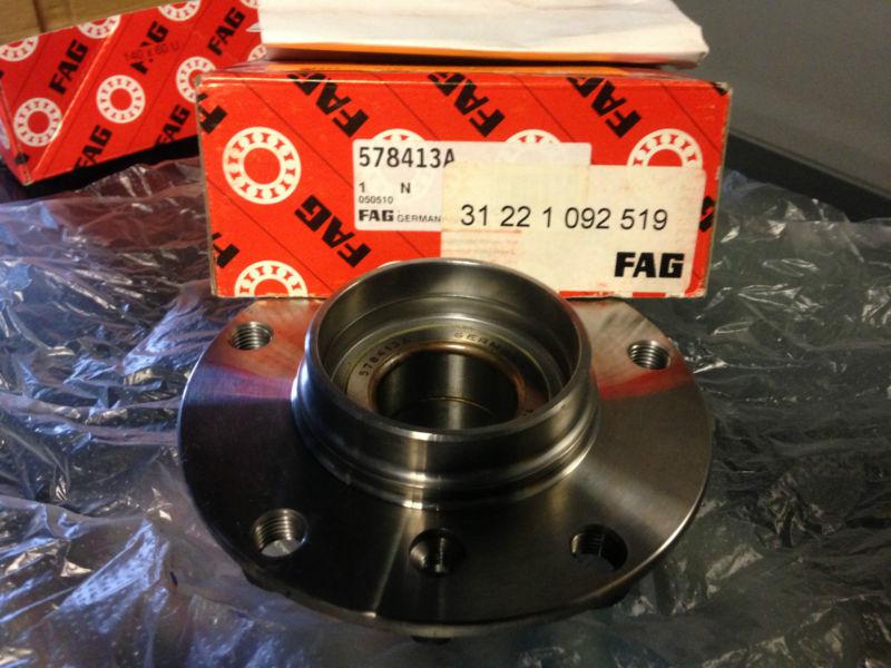 Brand new genuine oem factory original bmw e38 7 series wheel hub